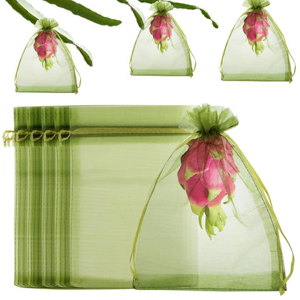 WenTao 6x9 inch green fruit protection bag shielding mangoes from pests
