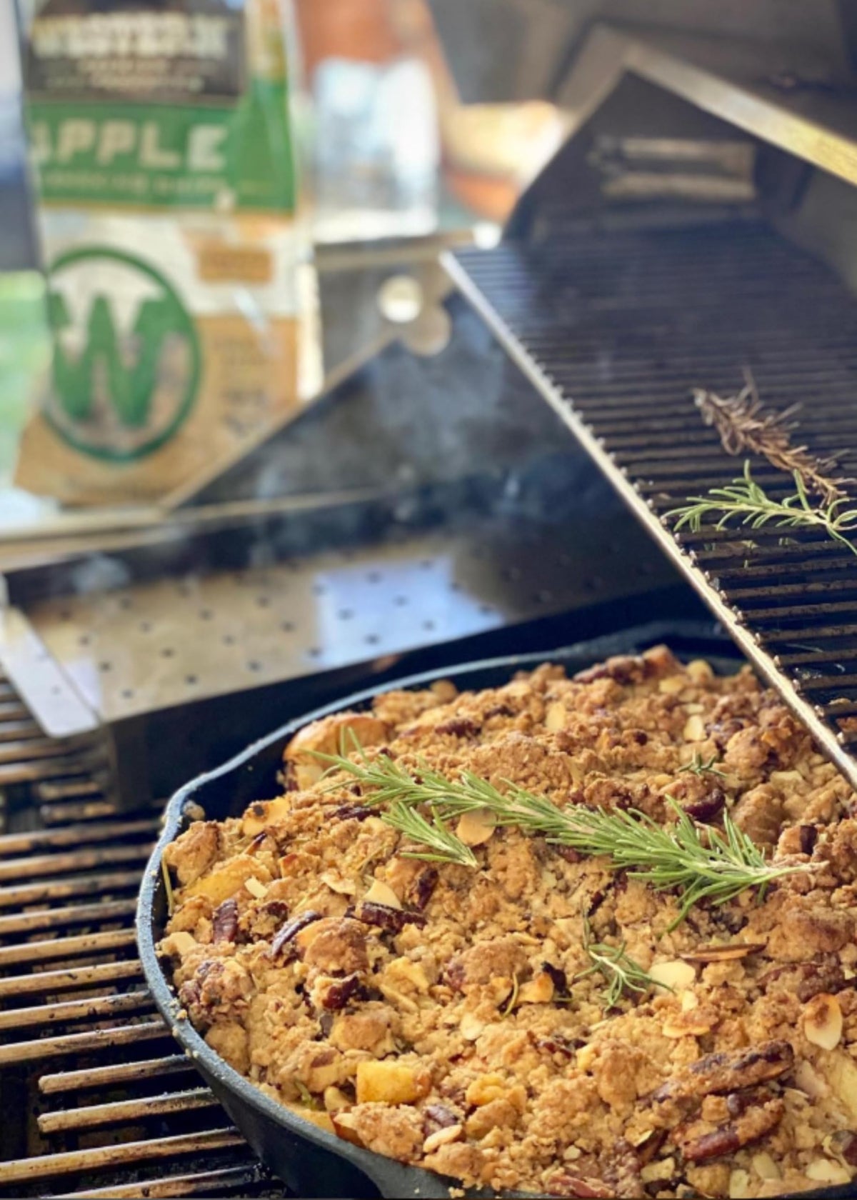 Western Post Oak BBQ Wood Chips 4 Pack evokes classic Texas flavor that pitmasters trust.