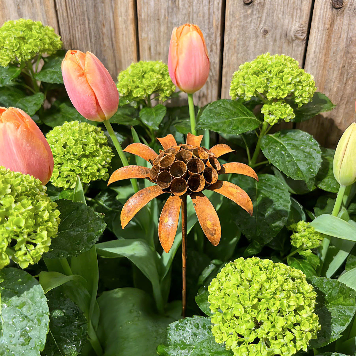 WHBIMGOOO metal flowers for lawn display with brown hues