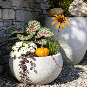 WHBIMGOOO patio ornament metal flowers add whimsical outdoor flair