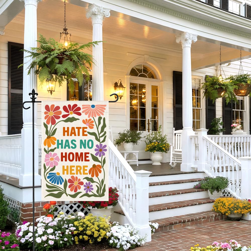 WHTYEFZ Diversity welcome sign flag boosts curb appeal with inclusive messaging.