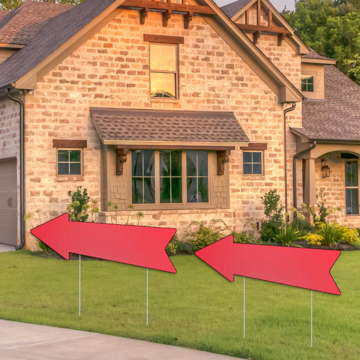 WHWHW waterproof and windproof sign endure rain and wind.