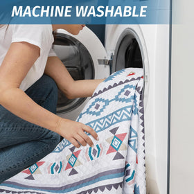 WICKERLAND picnic blanket machine washable for quick, easy cleaning.