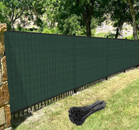 Windscreen4less yard privacy screen with a visible 3-year warranty note.