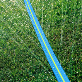 Winisok heavy-duty material ensures durable outdoor irrigation.
