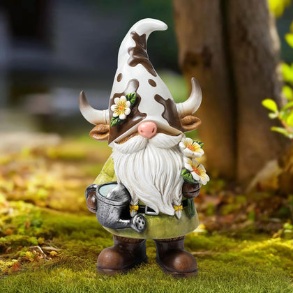 Wiresusan cow gnome with flower and watering can for garden charm.