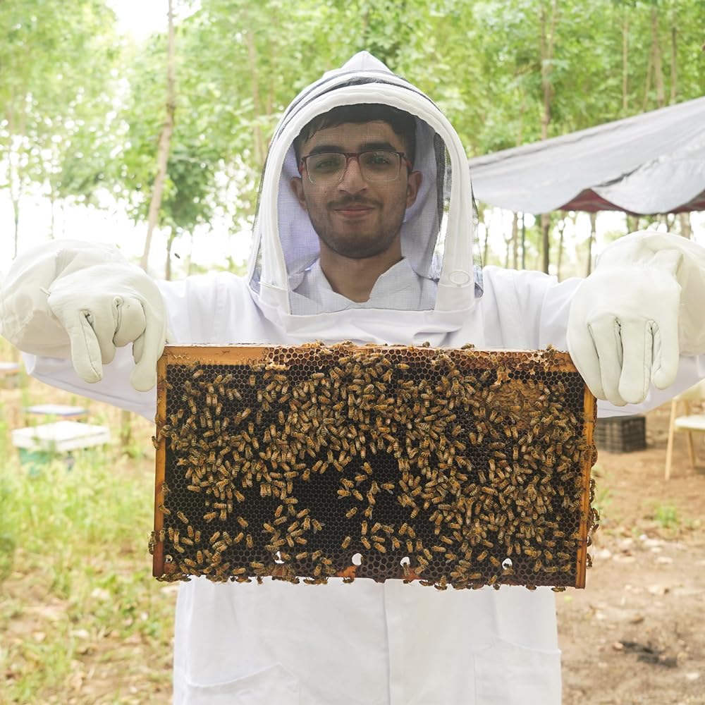 Witbee premium plastic foundation sheet shows deformation-resistant design.