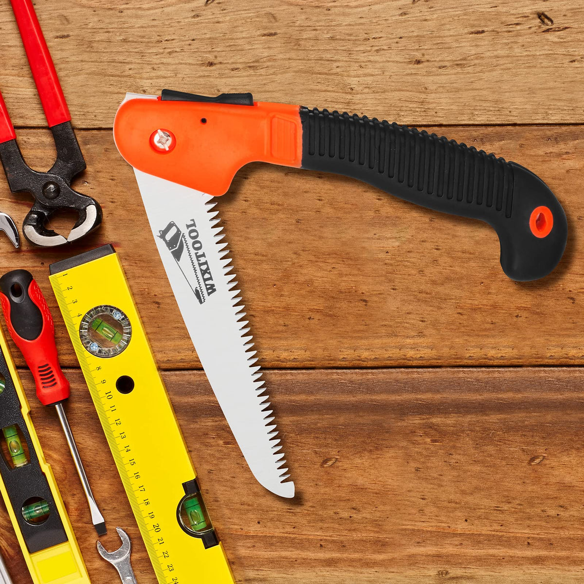 WixiTool blade close-up showing sharp manganese steel teeth for tough cuts.