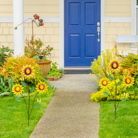 WKHOMEDECO recyclable metal yard art offers lasting outdoor style.