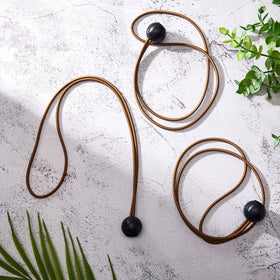 Woanger umbrella strap wind-resistant brown keeps gear secure