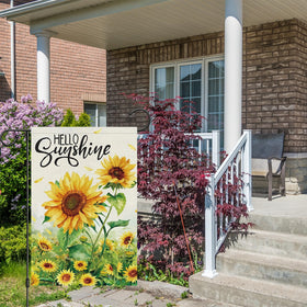Wodison weather-resistant burlap flag endures sun and light rain
