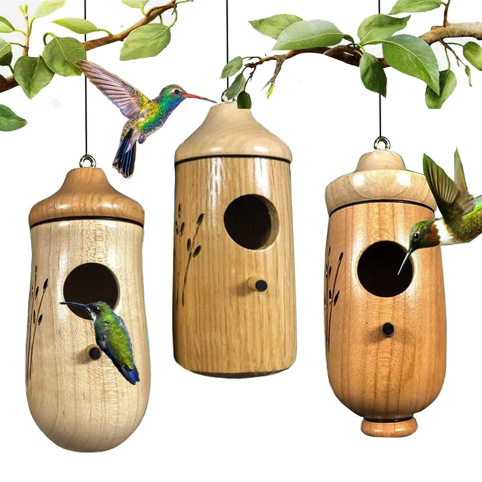 Wodpesur natural wooden hummingbird house front view with breathable beech wood for outdoors.
