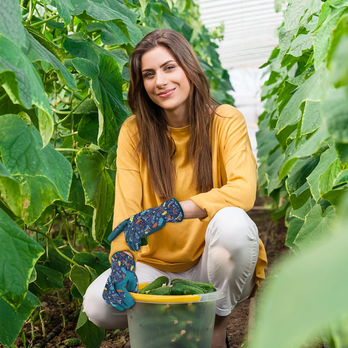 WOHEER durable gloves for mowing, pruning, and DIY tasks.