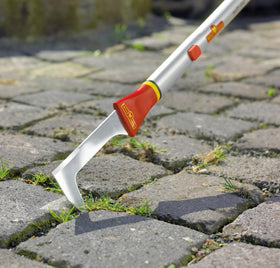 WOLF Garten ZMA150's 59-inch reach extends your reach without straining your arms