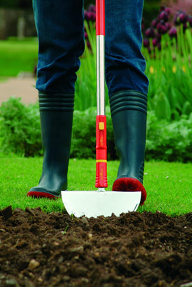 WOLF Garten ZMA150 provides a lightweight grip ideal for frequent tool-switching