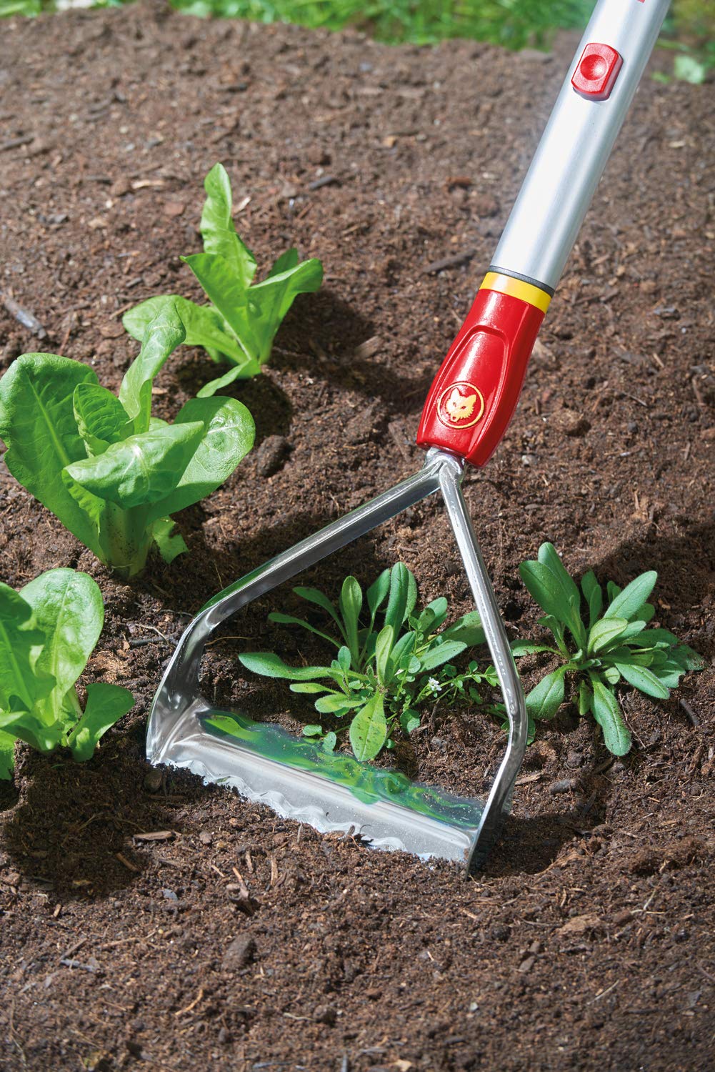 Wolf-Garten RFM15 dual-edge blade close-up for efficient weed cutting