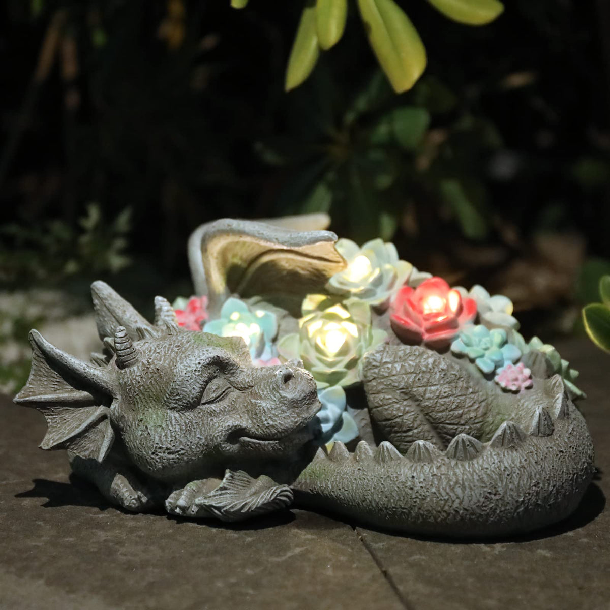 Wonder Garden gift-worthy dragon statue for gardening lovers