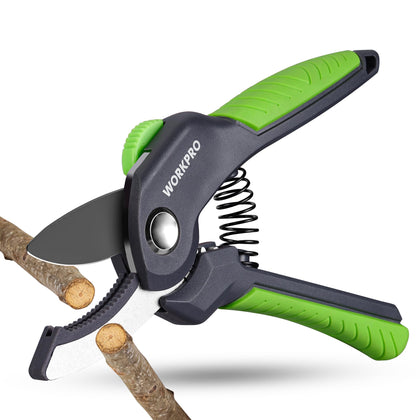 WORKPRO 8.5-inch anvil pruning shear delivers balanced cuts for clean results