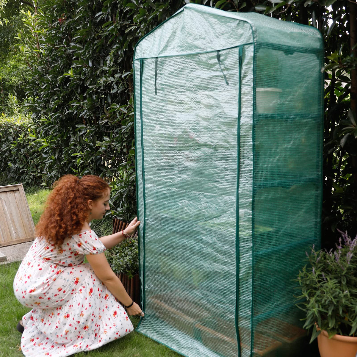 Worth Garden zippered entry allows quick access and air flow