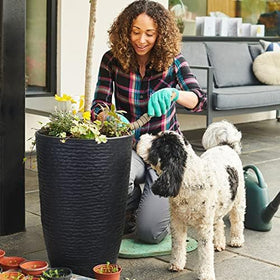Worth Garden polypropylene planters for indoor and outdoor versatility, 2-pack.
