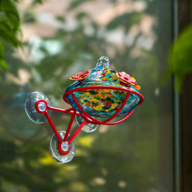 WOSIBO hand-blown glass close-up shows artisanal charm for yards.