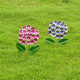 Wotieuns fence and patio metal art elevates yard ambiance