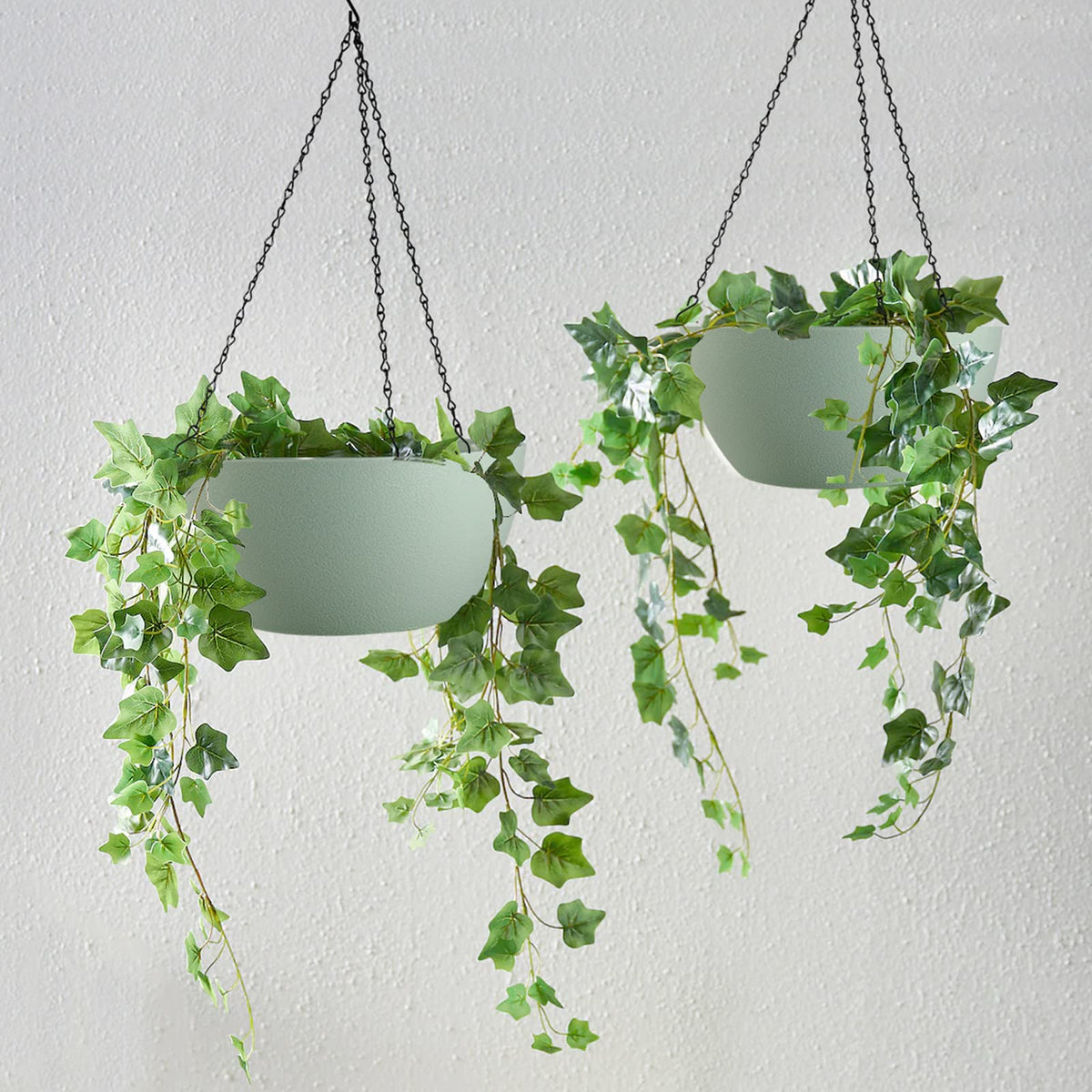 WOUSIWER triple-chain hanger enables adjustable hanging heights for flexible setups