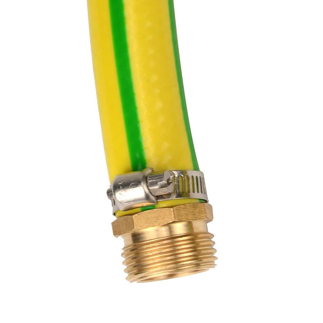 Wowoda 1/2 to 3/4 inch GHT fitting used for easy outdoor hose joins.