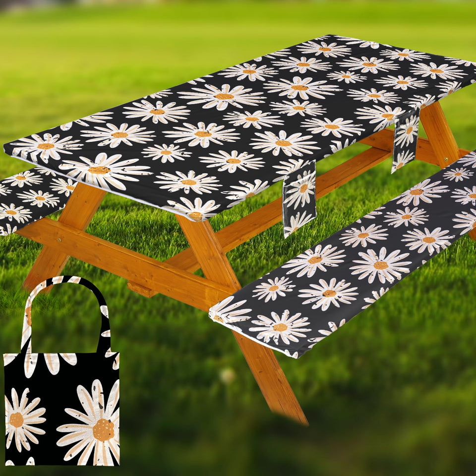 Wrakus fitted picnic table cover table protects a standard 6 ft table outdoors, keeping surfaces clean.