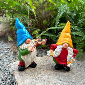 WSHMZYHOME gnome with colorful hats brightens garden display
