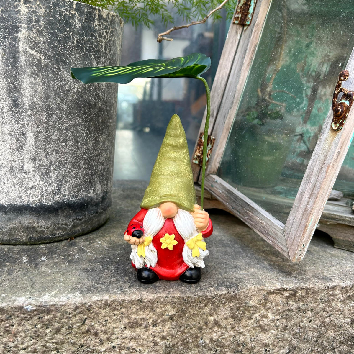 WSHMZYHOME 6.5-inch gnome decor fits small spaces