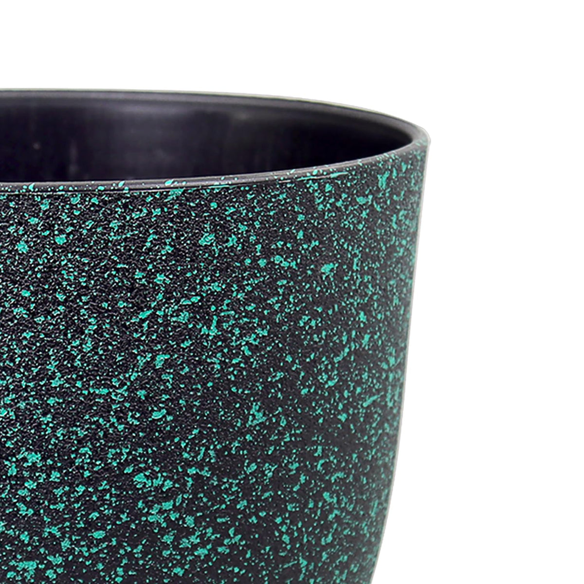 WSMKSZ round matte finish planter adds modern style to any room
