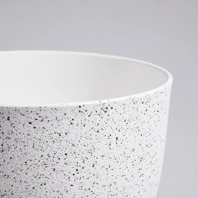 WSMKSZ matte finish round plant pot for modern spaces.
