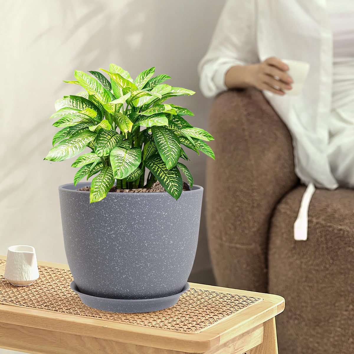 WSMKSZ 9in speckled grey planter ideal for easy rearrangement