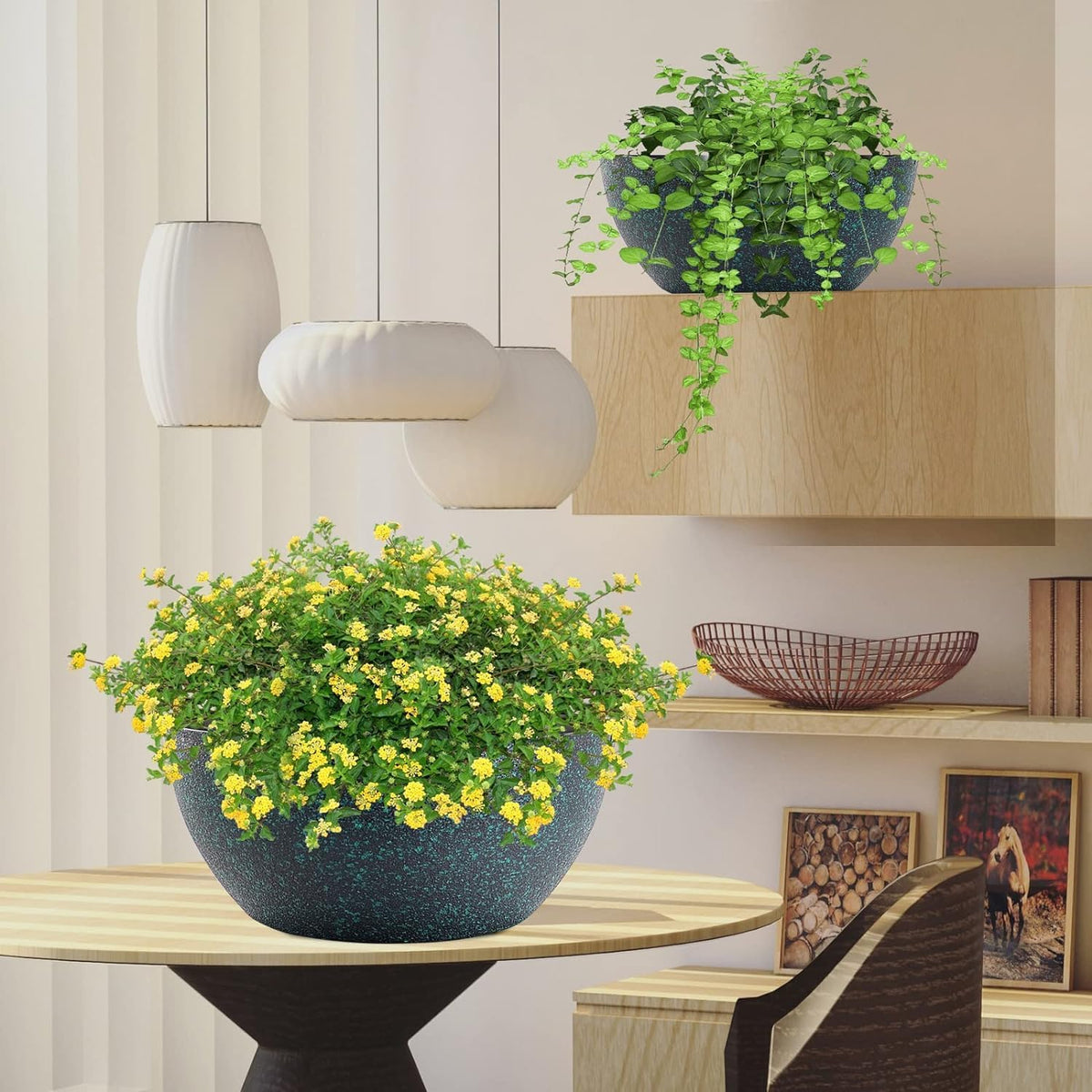 WSMKSZ safe, lightweight hanging planter ideal for outdoor use
