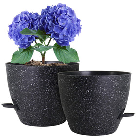WSMKSZ 10-inch self-watering pots shown outdoors with a neat, easy-care setup