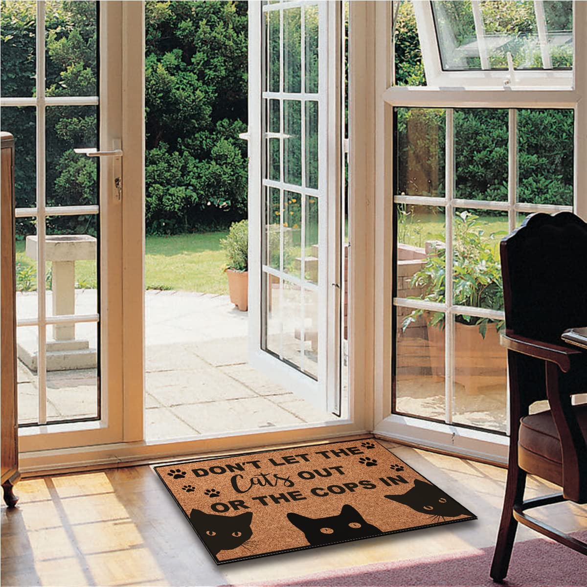 Wulidrom durable polyester doormat resists wrinkles and holds shape.