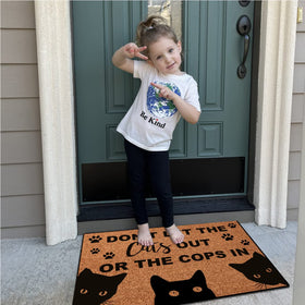 Wulidrom indoor entrance mat traps dirt and keeps living spaces tidy.