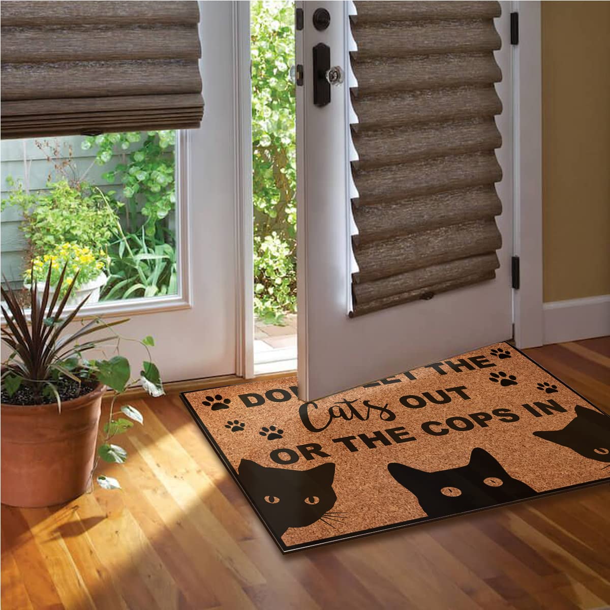 Wulidrom non-slip bottom keeps the mat in place on various floors.