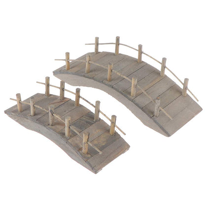 WWahuayuan arc bridge with railings for dollhouses and fairy gardens, ideal for charming displays.