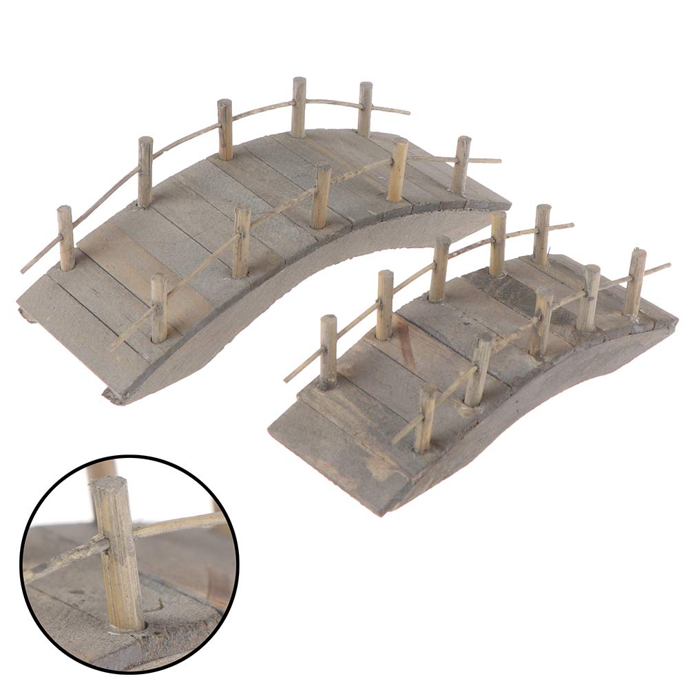 WWahuayuan hand-painted wooden bridge adds rustic detail to outdoor planters.