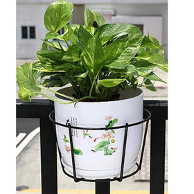 WWahuayuan outdoor indoor planter stand mounts easily on rails or fences