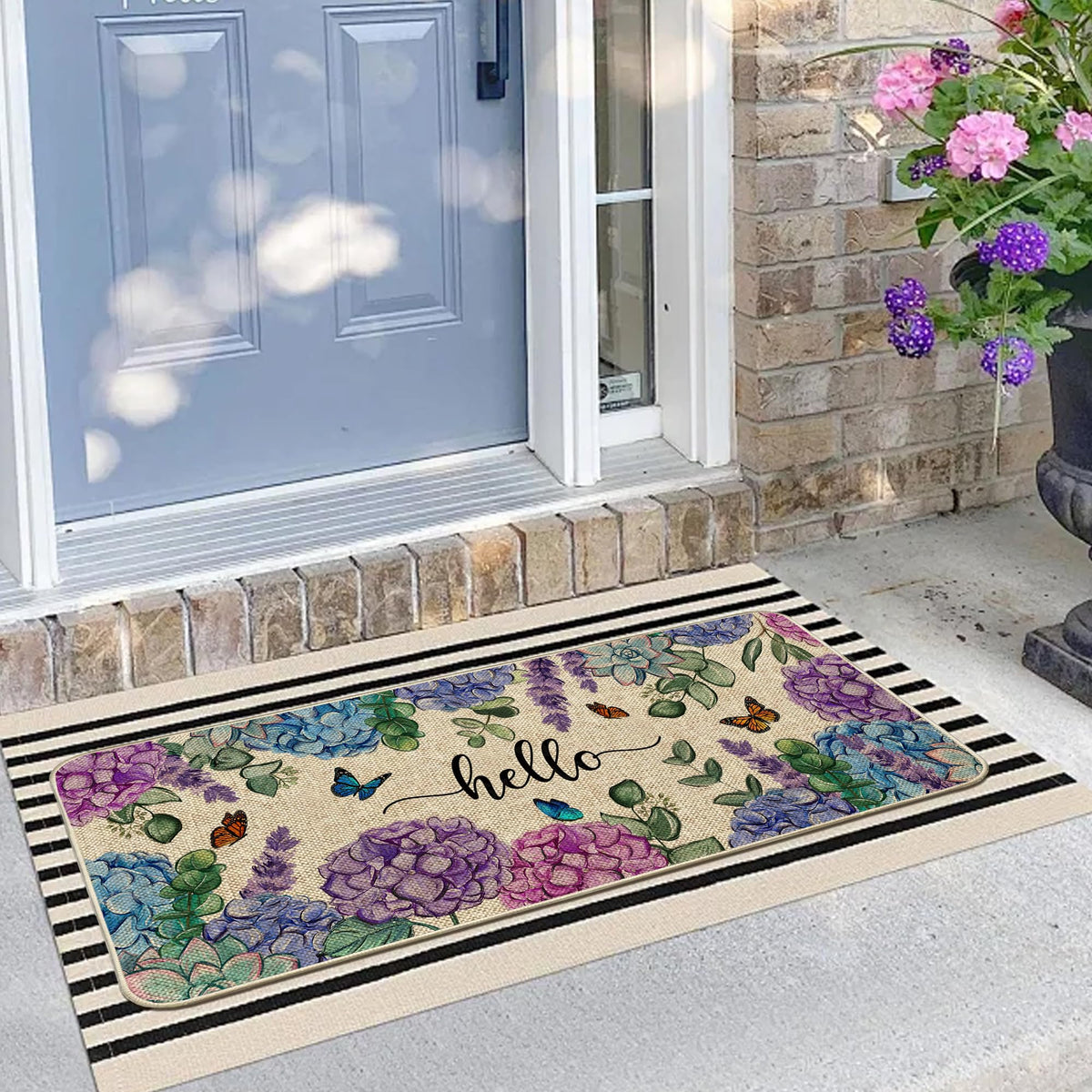 Wylumen anti-slip rubber base keeps the mat in place on any floor