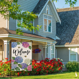 Wyooxoo flag-stand-compatible garden flag for easy setup.