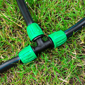 WZFLRUA barbed tees seal tubing securely to prevent leaks.