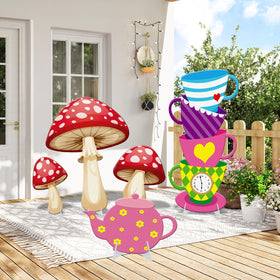 X-Kingsun outdoor garden display with vibrant Wonderland colors.