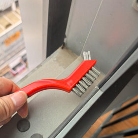 XDMTWLKJ six brushes prevent cross-contamination across tasks.