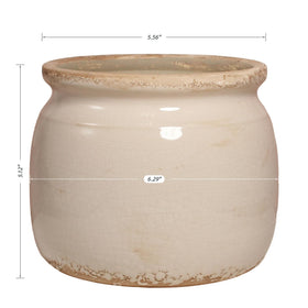 Xiaan Jiaju wabi-sabi design adds rustic elegance to any shelf.