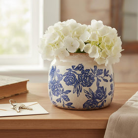 Xiaan Jiaju rustic farmhouse planter with drainage hole supports healthy indoor plant growth