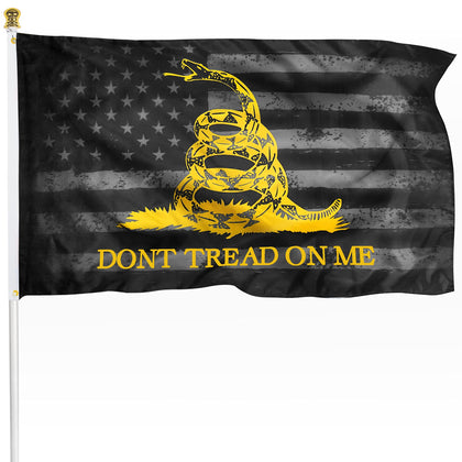 XIFAN Dont Tread On Me flag with brass grommets for easy outdoor hanging.